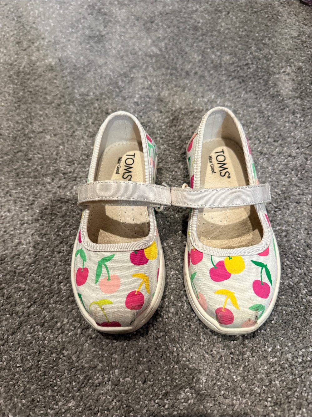 TOMS Toddler girls canvas Maryjane’s